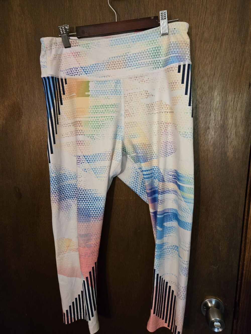 Fila White Capri Leggings with Blue, Pink and Peach Graphic Print Large